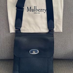 Mulberry crossbody leather bag. Used 3 times!
